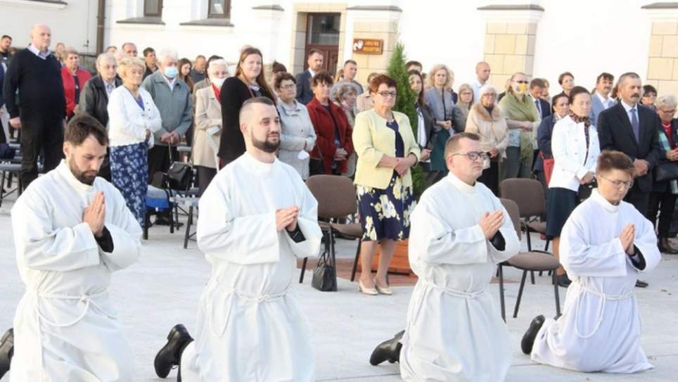 4 alumnów WSD w Tuchowie otrzymało święcenia diakonatu