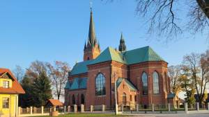 Sanktuarium Matki Bożej Królowej Rodzin Parafia pw. Wszystkich Świętych