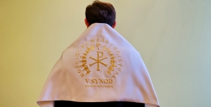 Synodalne szaty liturgiczne - ZDJĘCIA