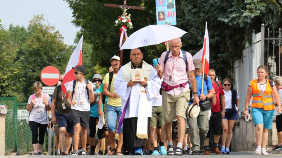 Półmetek pielgrzymowania. Na trasie 42. PPT centrum to Najświętszy Sakrament