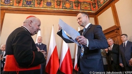 Order Orła Białego dla kardynała Stanisława Dziwisza