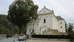 Biskup Andrzej Jeż poświęcił odnowiony kościół w Muszynie