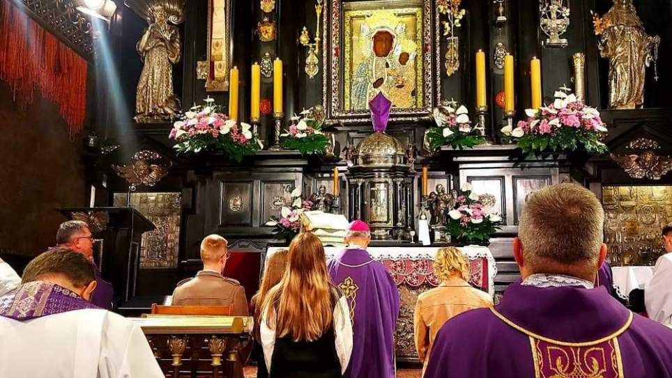 Maturzyści z diecezji tarnowskiej modlili się na Jasnej Górze